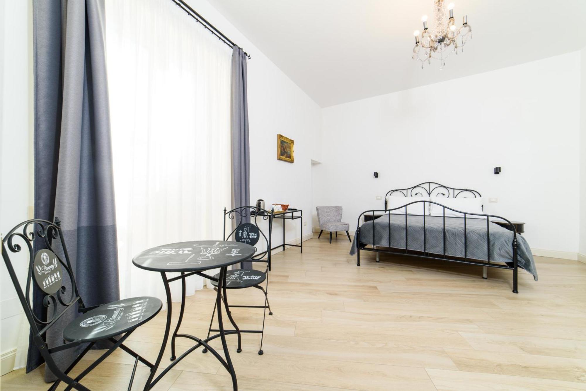 One&One Hotel Salerno Bagian luar foto